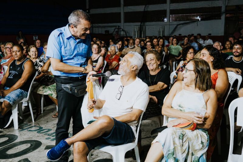 Apresentação da peça ‘O Porteiro’ leva muita alegria ao público no Clube Municipal – Barra Mansa