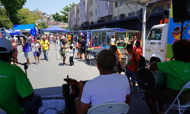 Conexão Mega Cidadania leva serviços gratuitos ao bairro Volta Grande, em Volta Redonda