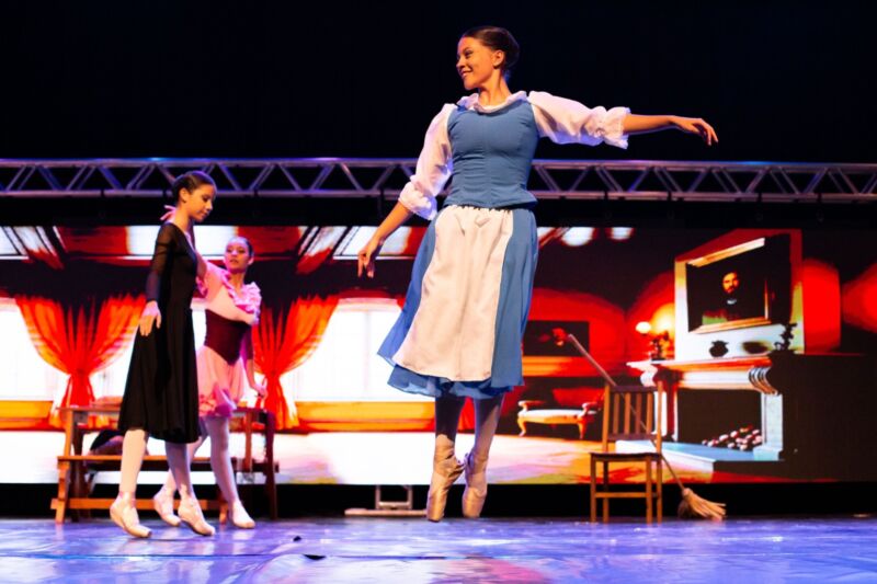 Espetáculo ‘Cinderella’ celebra 20 anos do projeto Ballet Educação, em Volta Redonda