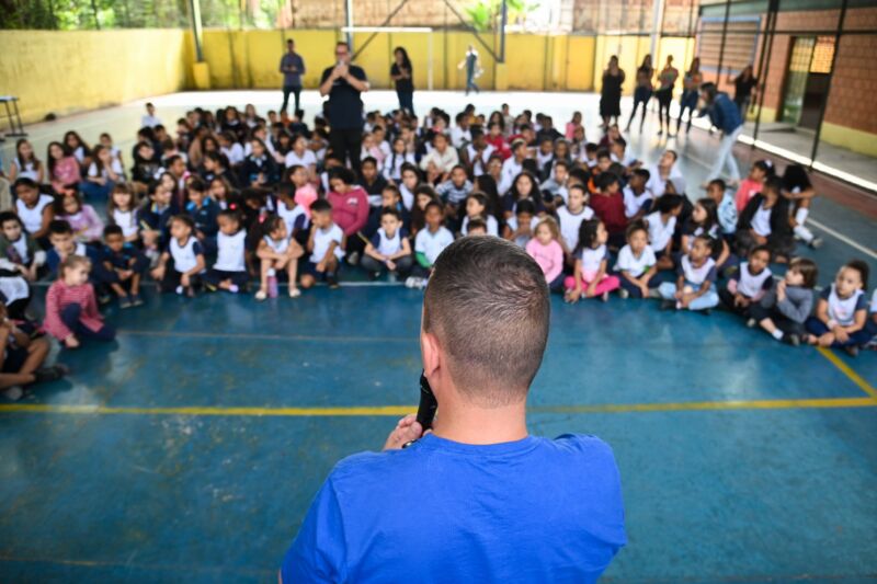 Furlani anuncia reforma da quadra da Escola Municipal Dr. Djair Machado Gomes, no bairro Bocaininha – Barra Mansa