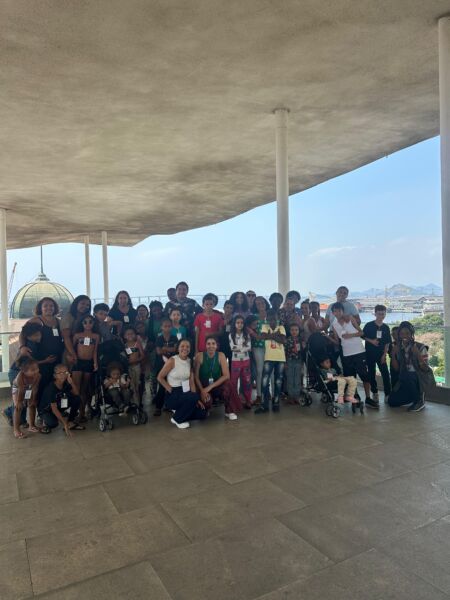 Secretaria de Assistência e Prevenção às Drogas de Volta Redonda encerra ciclo do ‘Famílias Fortes’ com passeio no Rio de Janeiro