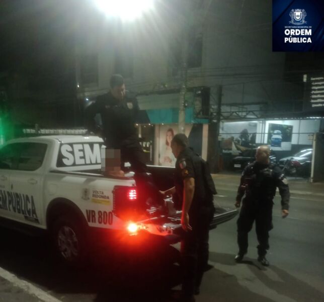 Suspeito de homicídio é preso minutos após crime ser flagrado por câmeras da Ordem Pública de Volta Redonda