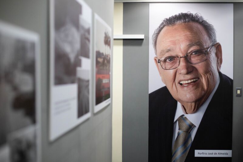 Volta Redonda abre exposição sobre trajetória do empresário Porfírio de Almeida