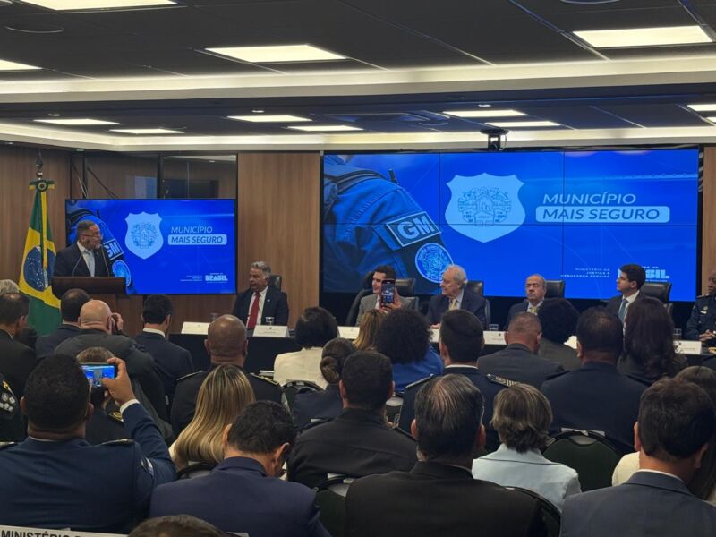 Volta Redonda marca presença em lançamento nacional do programa ‘Município Mais Seguro’