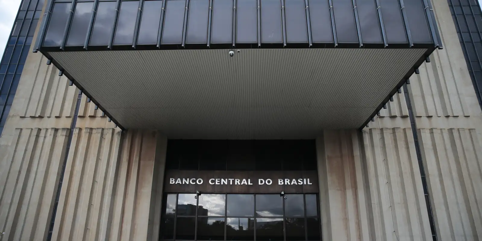 Banco Central oficializa liquidação da Master Corretora