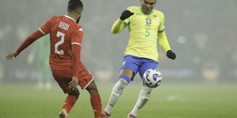 Brasil desperdiça pênalti e não passa de empate com Tunísia
