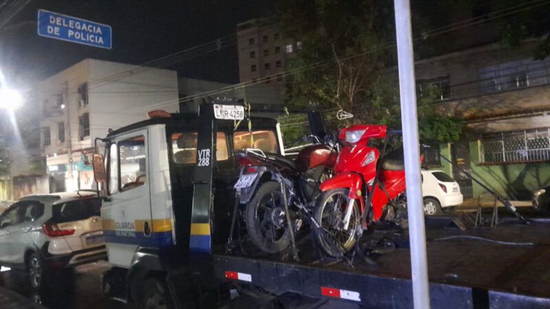 Guarda Municipal apreende droga, moto clonada e remove veículos sem placas em ações em Volta Redonda