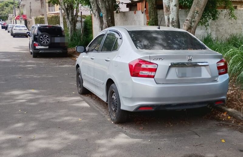 Guarda Municipal de Volta Redonda recupera carro roubado e moto furtada