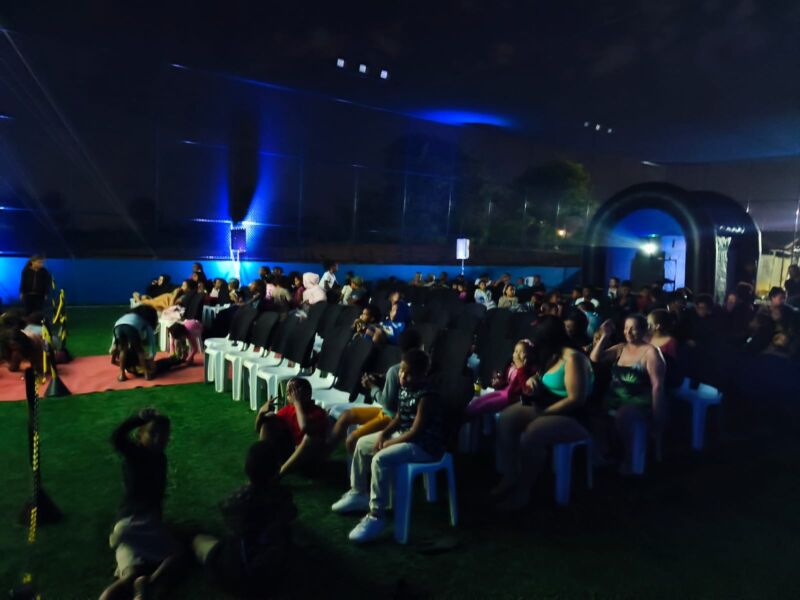 Projeto Cinema Itinerante leva sessões gratuitas aos bairros de Barra Mansa – Barra Mansa