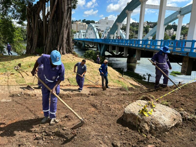 Secretaria de Manutenção Urbana promove diversas melhorias na área de acesso à Ponte dos Arcos – Barra Mansa