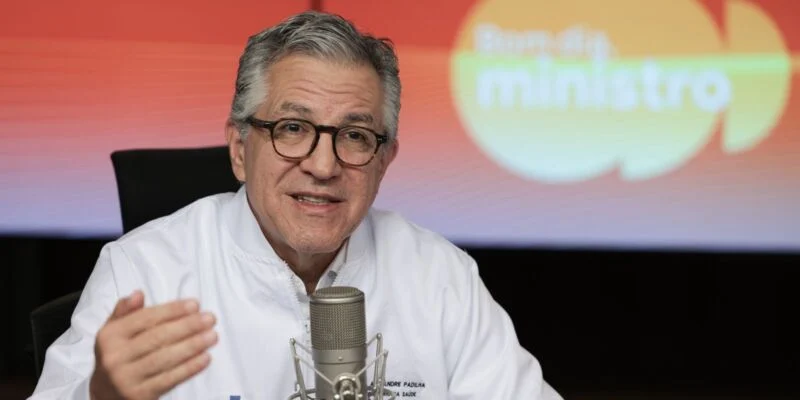 “Estamos vencendo essa batalha”, diz Padilha sobre vacinação