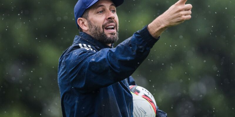Internacional anuncia a contratação do uruguaio Paulo Pezzolano