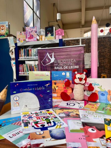 Bibliotecas de Volta Redonda recebem quase 2 mil livros infantis novos