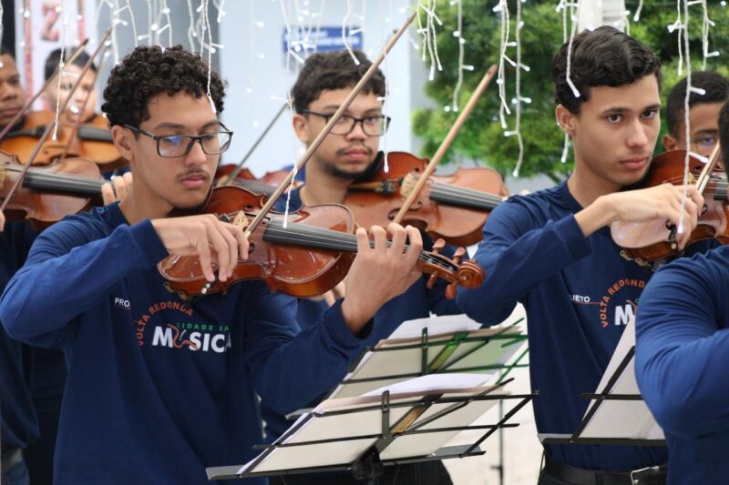 Cantata de Natal da Orquestra de Cordas de Volta Redonda emociona pacientes e profissionais no Hospital São João Batista