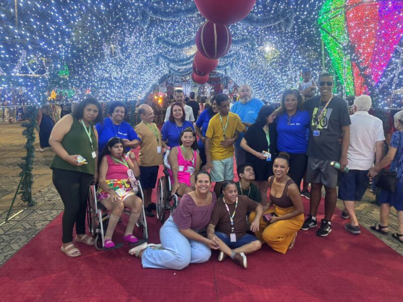 Moradores da Residência Inclusiva de Volta Redonda vivem momentos de alegria e emoção no Natal da Cidadania