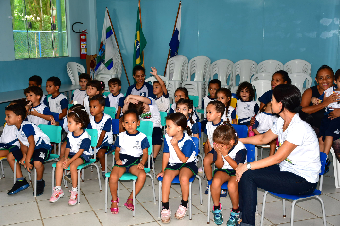 RESENDE PRORROGA INSCRIÇÕES DO CONCURSO PÚBLICO PARA AUXILIAR DE CRECHE ATÉ 18/01