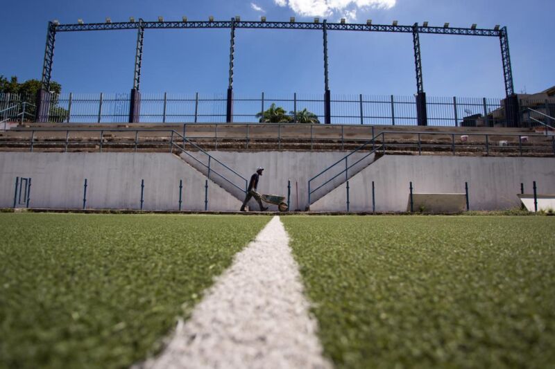 Arena Esportiva do bairro Aterrado passa por ampla reforma em Volta Redonda