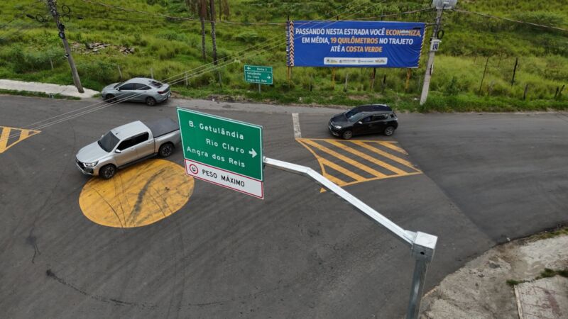 Asfaltamento da estrada Roma-Getulândia avança em trecho de Volta Redonda