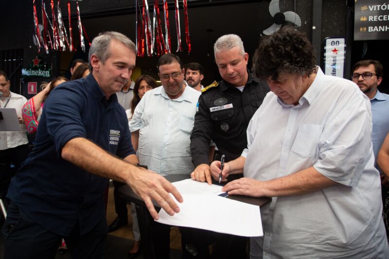 Governo municipal avança em parcerias e fortalece infraestrutura da segurança pública em Volta Redonda e na região