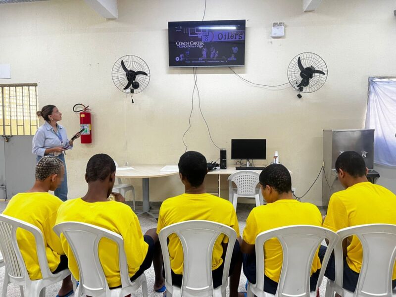 Janeiro Branco: Secretaria da Juventude de Volta Redonda promove ações socioeducativas no Degase