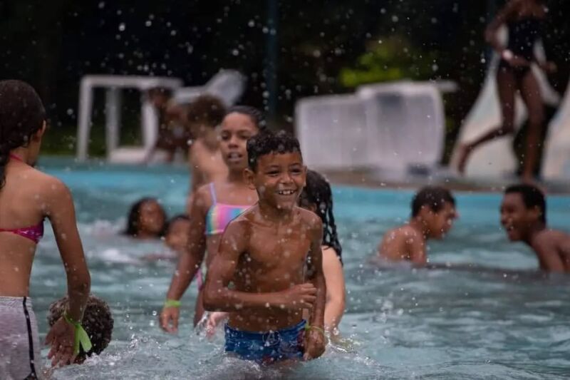 Parque Aquático de Volta Redonda recebe Projeto Verão com atividades para toda família no domingo (1º)