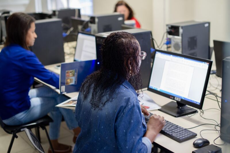 Prefeitura de Volta Redonda está com inscrições abertas para cursos gratuitos de informática