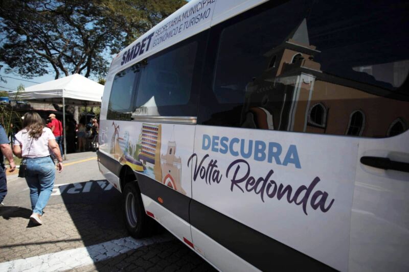 Turistando em VR: Prefeitura de Volta Redonda atende mais de 2 mil pessoas com passeio turístico gratuito