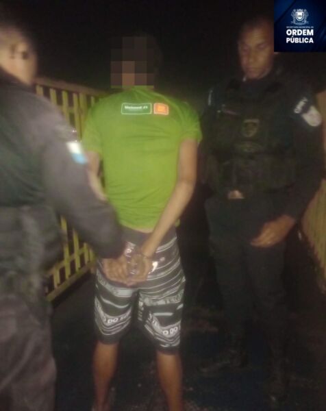 Volta Redonda: homem é preso após depredar câmera de monitoramento da Ordem Pública na Vila Americana