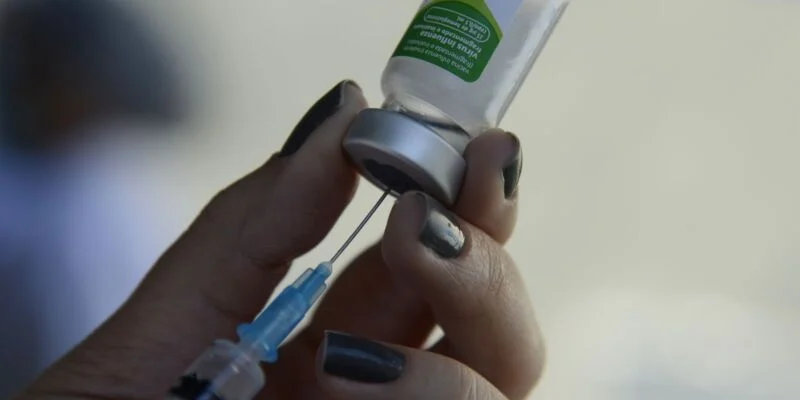 Casos de síndrome respiratória grave estão em queda em quase todo o país