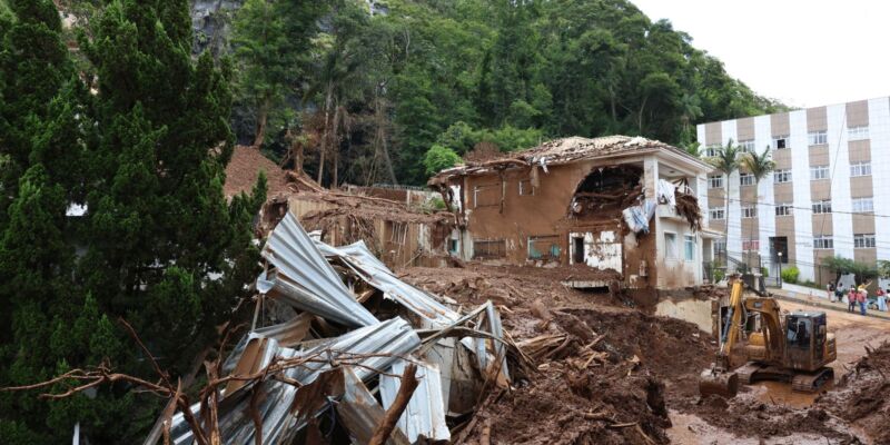 Lula sobrevoa neste sábado áreas afetadas pelas chuvas em Minas Gerais
