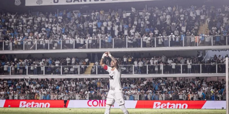 Neymar brilha e Santos vence primeira no Campeonato Brasileiro