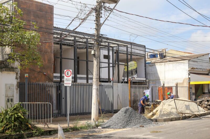 Construção da nova sede da Secretaria da Pessoa com Deficiência de Volta Redonda tem 85% da estrutura já concluídos