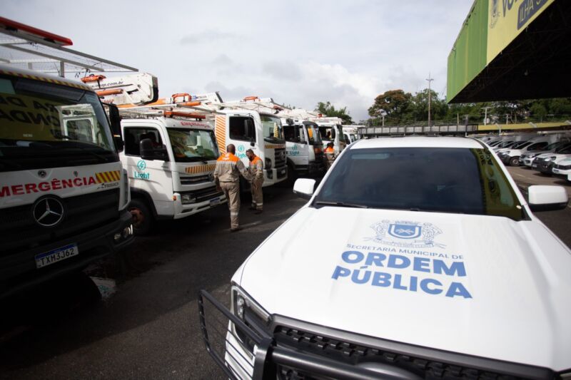 Secretaria de Ordem Pública e Light realizam ação conjunta para poda preventiva de árvores em Volta Redonda