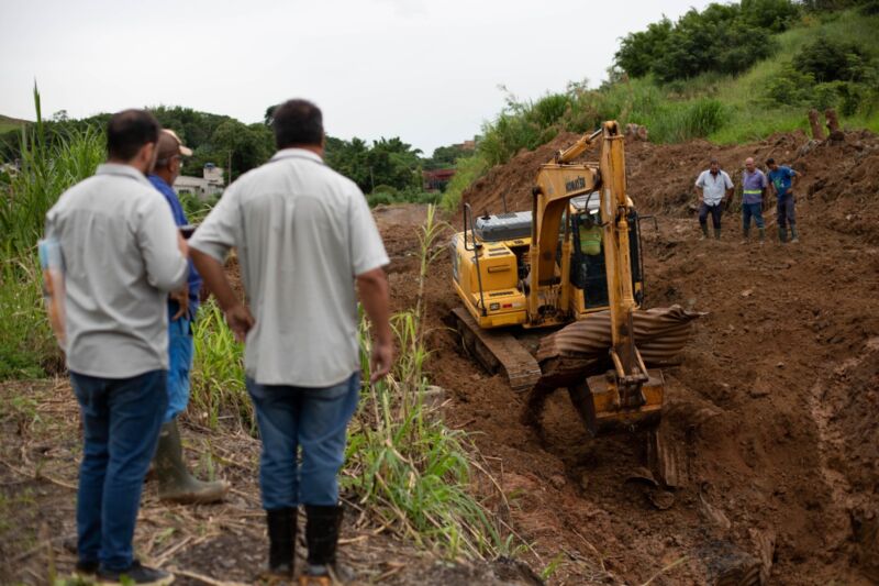 Volta Redonda: Secretaria de Obras realiza troca de rede de drenagem no Santo Agostinho