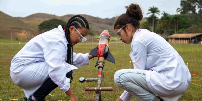 Começam inscrições para olimpíadas de Astronomia e de Foguetes