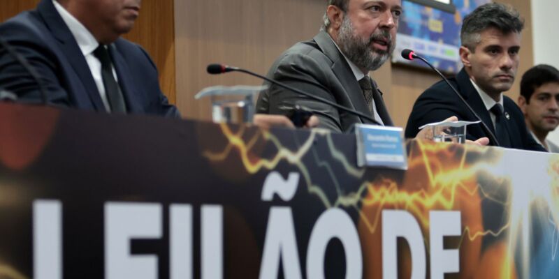 Leilão contrata 19 mil MW em leilão histórico para reserva energética