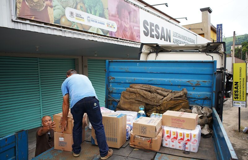 Doações arrecadadas pela Prefeitura de Volta Redonda seguem para Juiz de Fora (MG) para ajudar famílias vítimas das chuvas