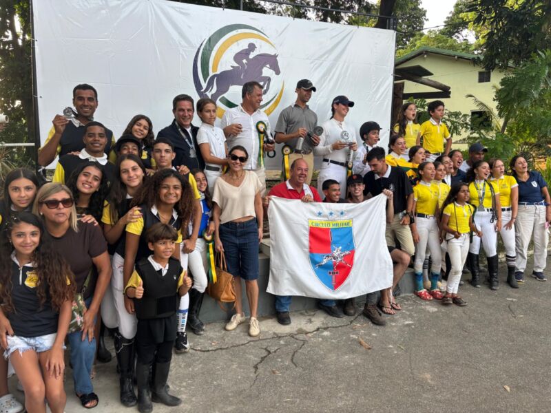 Escola de Hipismo de Volta Redonda sobe nove vezes ao pódio na 1º etapa da Liga Carioca