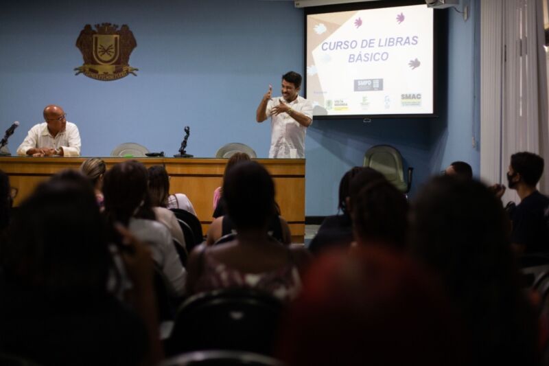 Prefeitura de Volta Redonda prorroga até domingo (15) as inscrições para curso gratuito de Libras