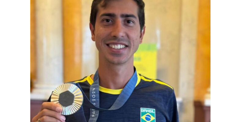 Caio Bonfim ganha prata em etapa mundial da marcha atlética na China
