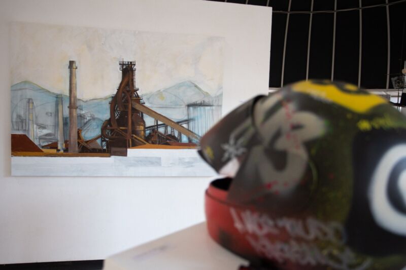 Volta Redonda: exposição gratuita ‘Operários’ reúne visões distintas de três artistas no Zélia Arbex