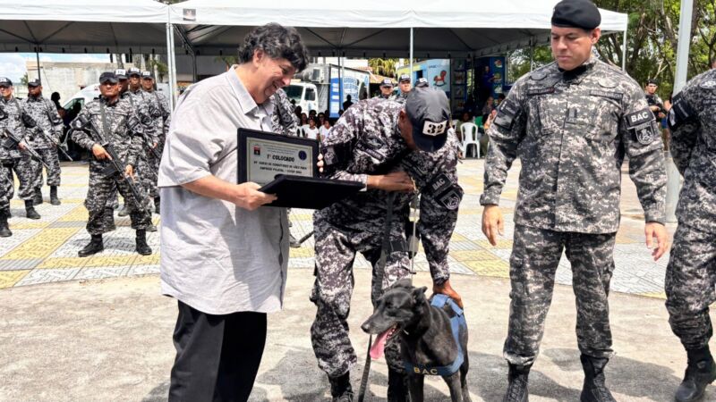 Batalhão de Ações com Cães forma primeira turma de policiais que atuarão em Volta Redonda e região