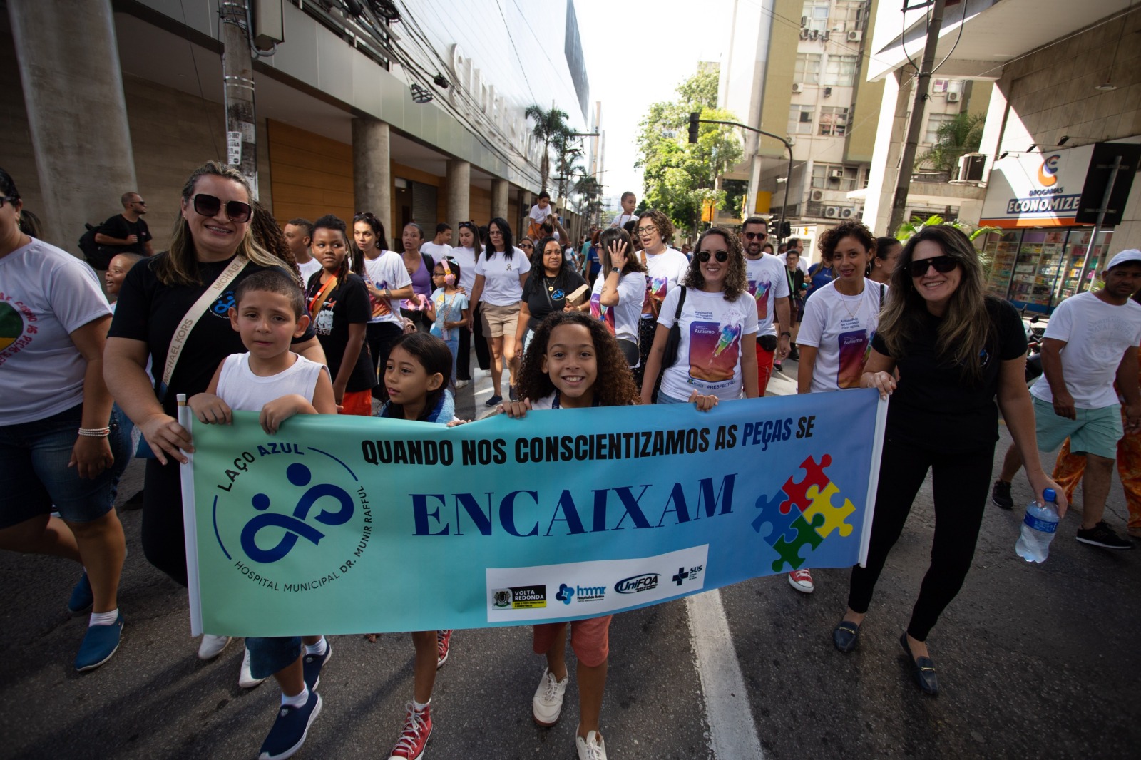 Prefeitura de Volta Redonda e Apadem promovem 15ª Caminhada de Conscientização do Autismo