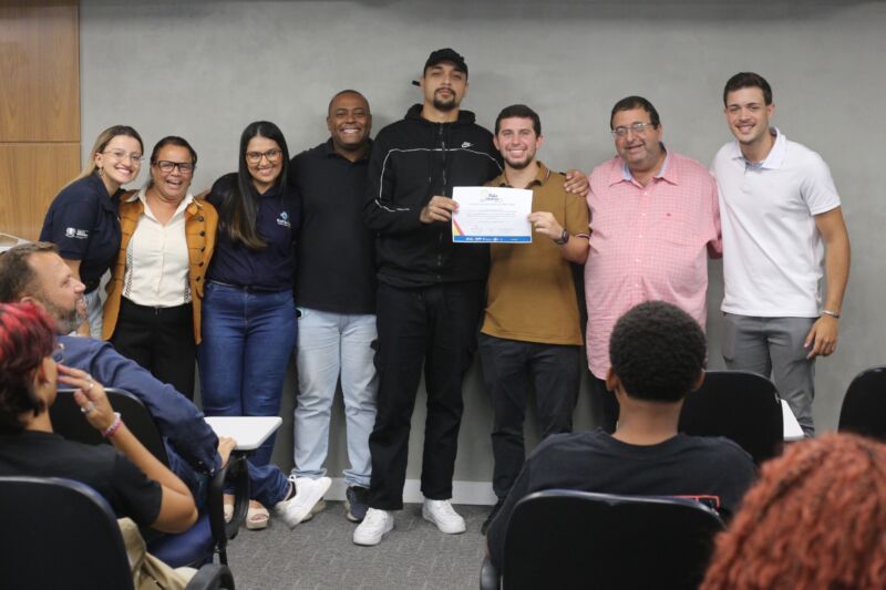 ‘Trilha Criativa’ encerra segunda turma com formação de jovens para o mercado digital em Volta Redonda