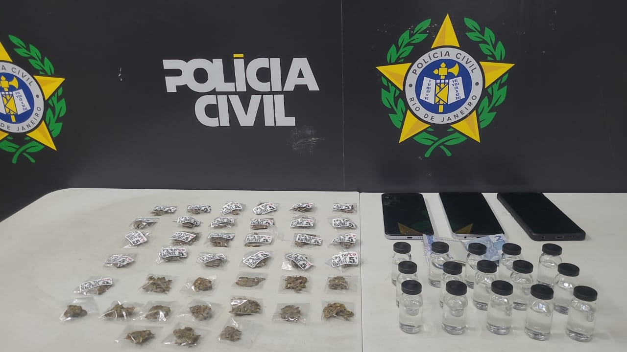 Denúncia feita à Ordem Pública leva à prisão em flagrante de suspeitos de tráfico em Volta Redonda