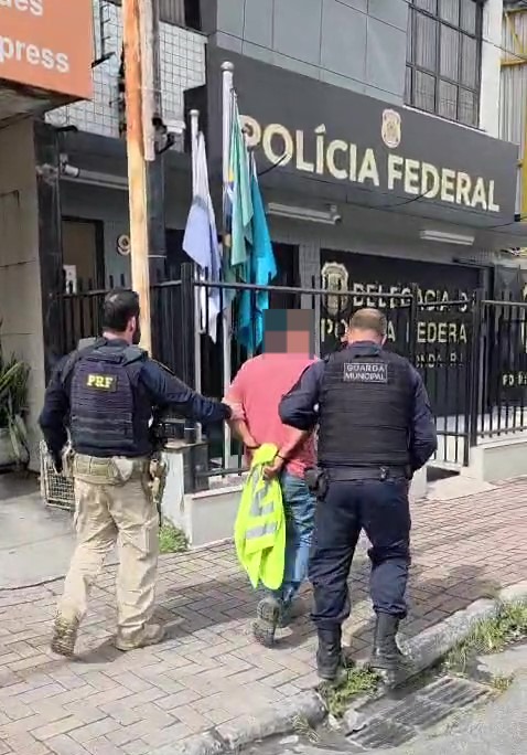 Guarda Municipal de Volta Redonda e PRF detêm homem que retirou caminhão apreendido irregularmente de pátio