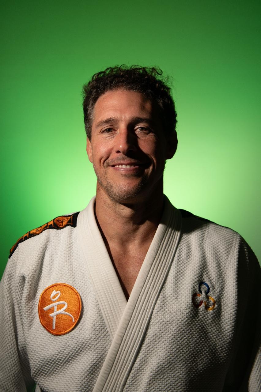 Medalhista olímpico Flávio Canto abre Semana Juventude Empreendedora em Volta Redonda com palestra sobre legado e superação