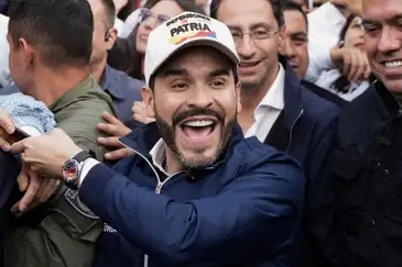 Colombian lawyer and right-wing presidential candidate Abelardo de la Espriella reacts as he attends a campaign event in Bogota, Colombia, May 7, 2026. REUTERS/Nathalia Angarita