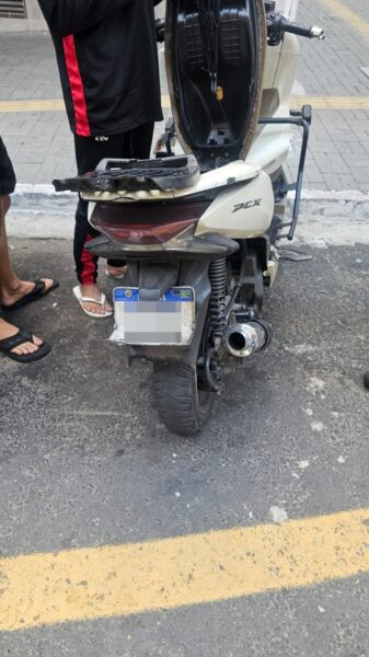 ‘Segurança Presente’ prende motociclista por adulteração de placa em Volta Redonda