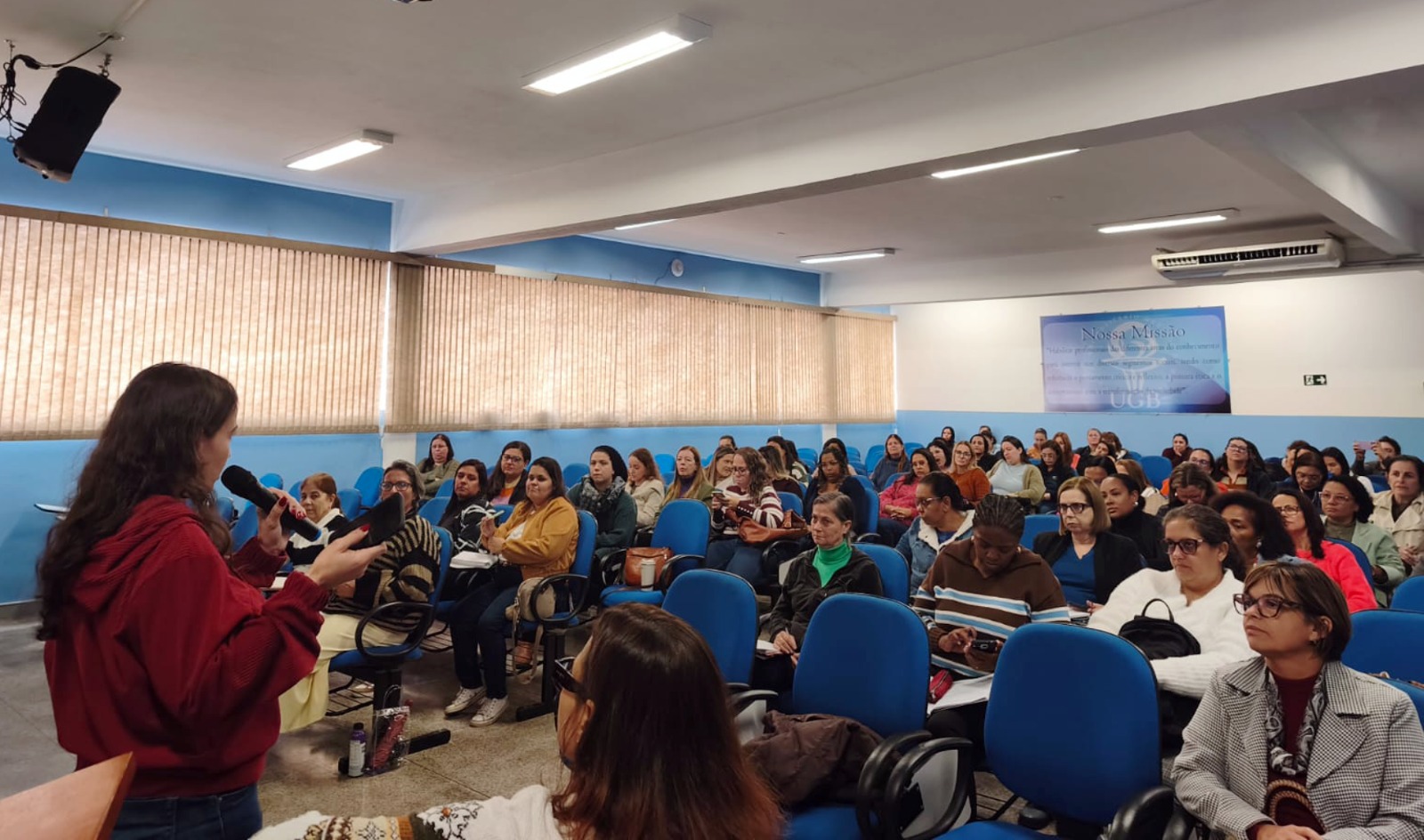Educação de Volta Redonda forma cerca de 200 profissionais da rede sobre uso da imagem dos estudantes no contexto escolar
